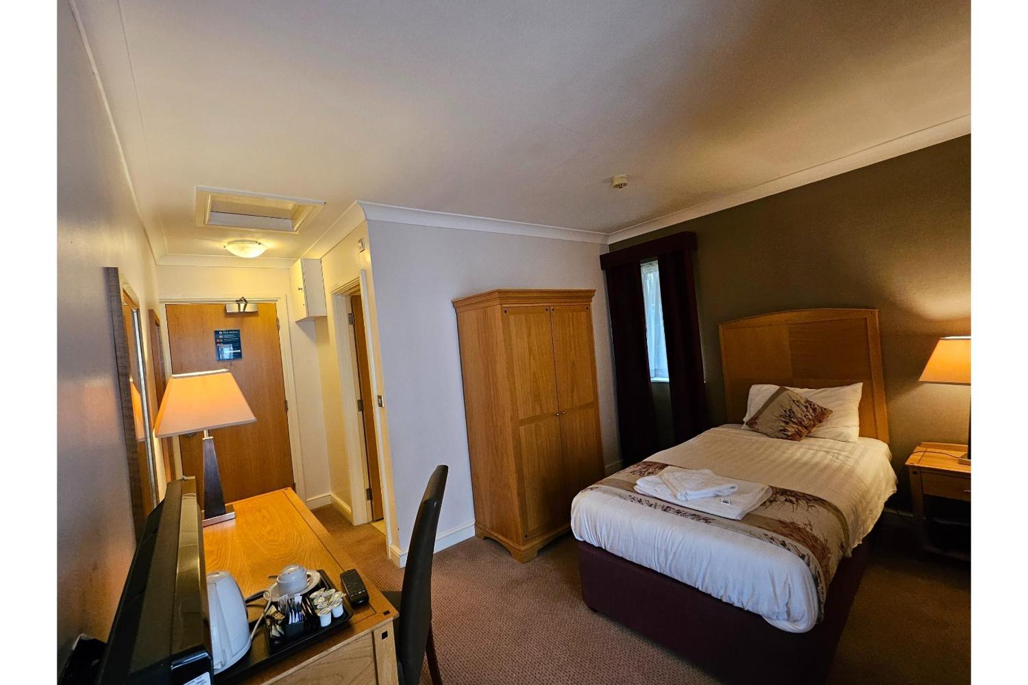Oyo Blaby Westfield Hotel เลสเตอร์ ภายนอก รูปภาพ